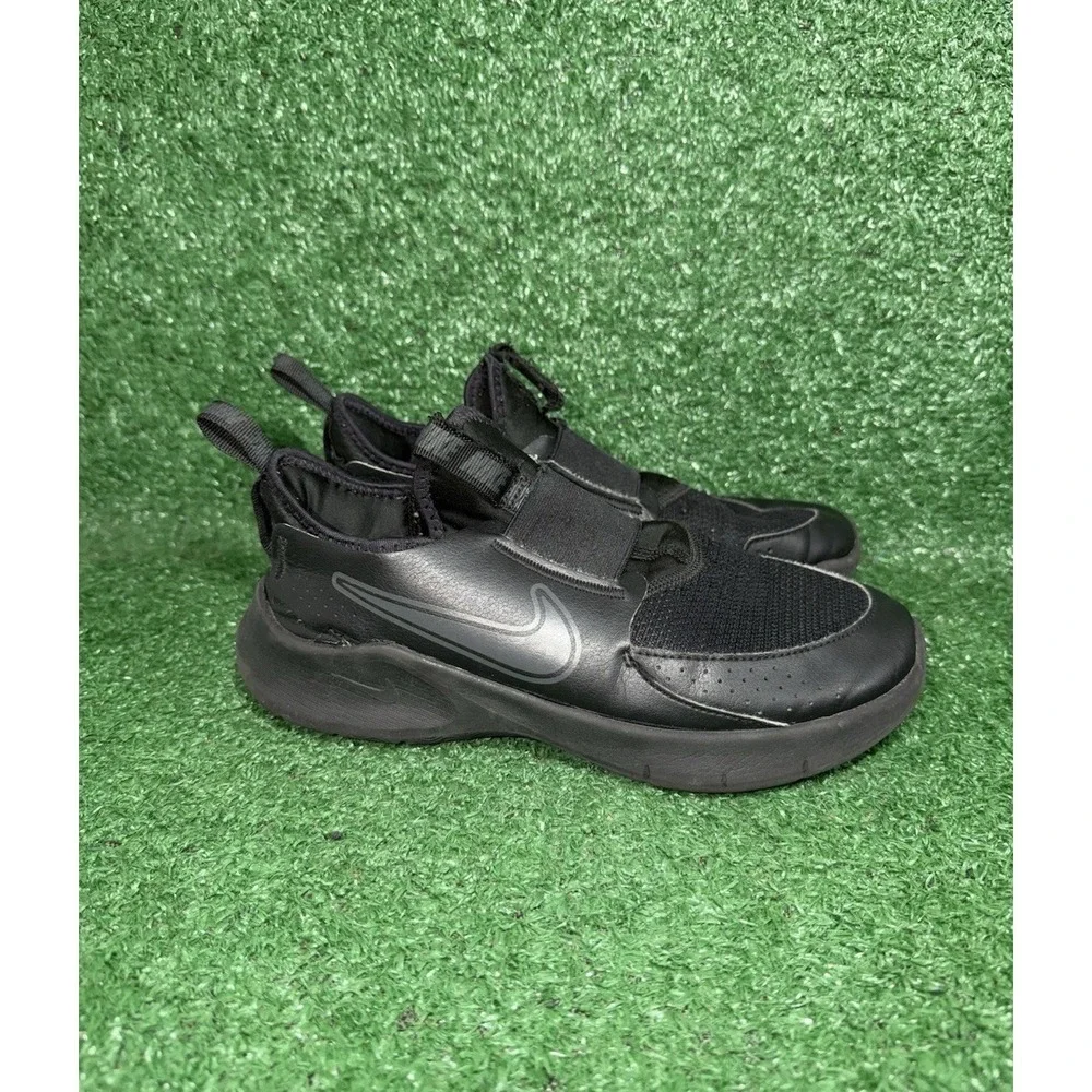 Nike Kids Youth Size 6Y Flex Runner Black Running Shoes Comfy Slip On Sneakers